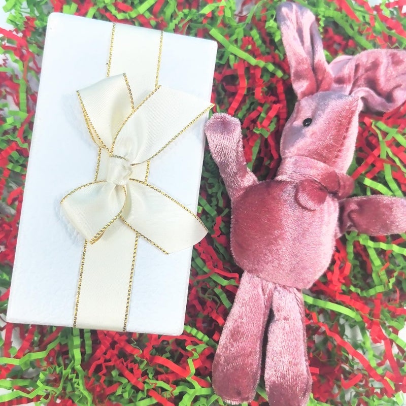 Amsthow Crinkle Cut Paper Gift Wrap Box Filler 1/2 LB Red and Green Shred Basket Raffia Grass Stuffing for Christmas Birthday Decoration Wedding - Image 2